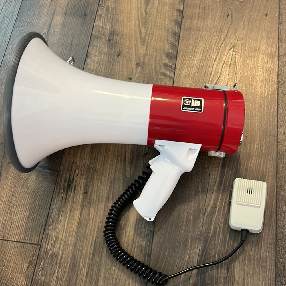 Megaphone - Picture 4 of 8